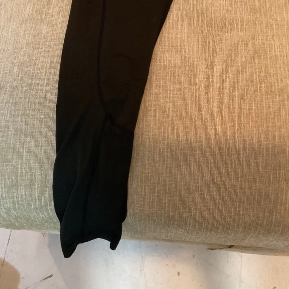 CLOTHING $5 - Picture 3 of 7